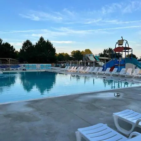 Mh 541 Spacieux 40m2 Avec 2 1 Salle De Bain Dans 4 Etoiles Campsite