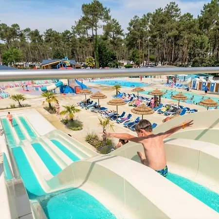 Mh 541 Spacieux 40m2 Avec 2 1 Salle De Bain Dans 4 Etoiles Campsite *