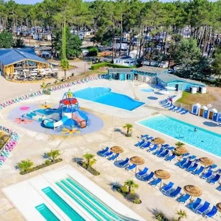 Campsite Mh 541 Spacieux 40m2 Avec 2 1 Salle De Bain Dans 4 Etoiles