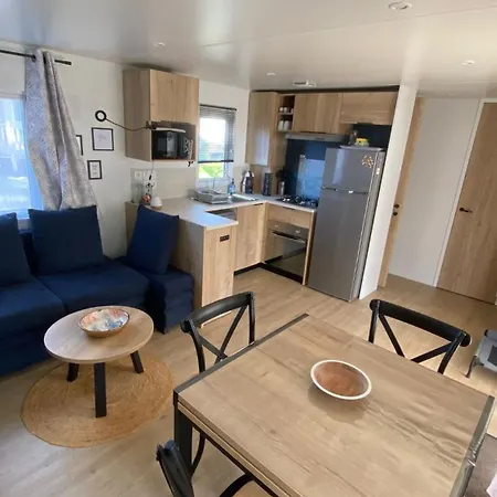 营地 Mh 542 Spacieux 40m2 Avec 2 1 Salle De Bain Dans 4 Etoiles 波讷地区圣朱利安